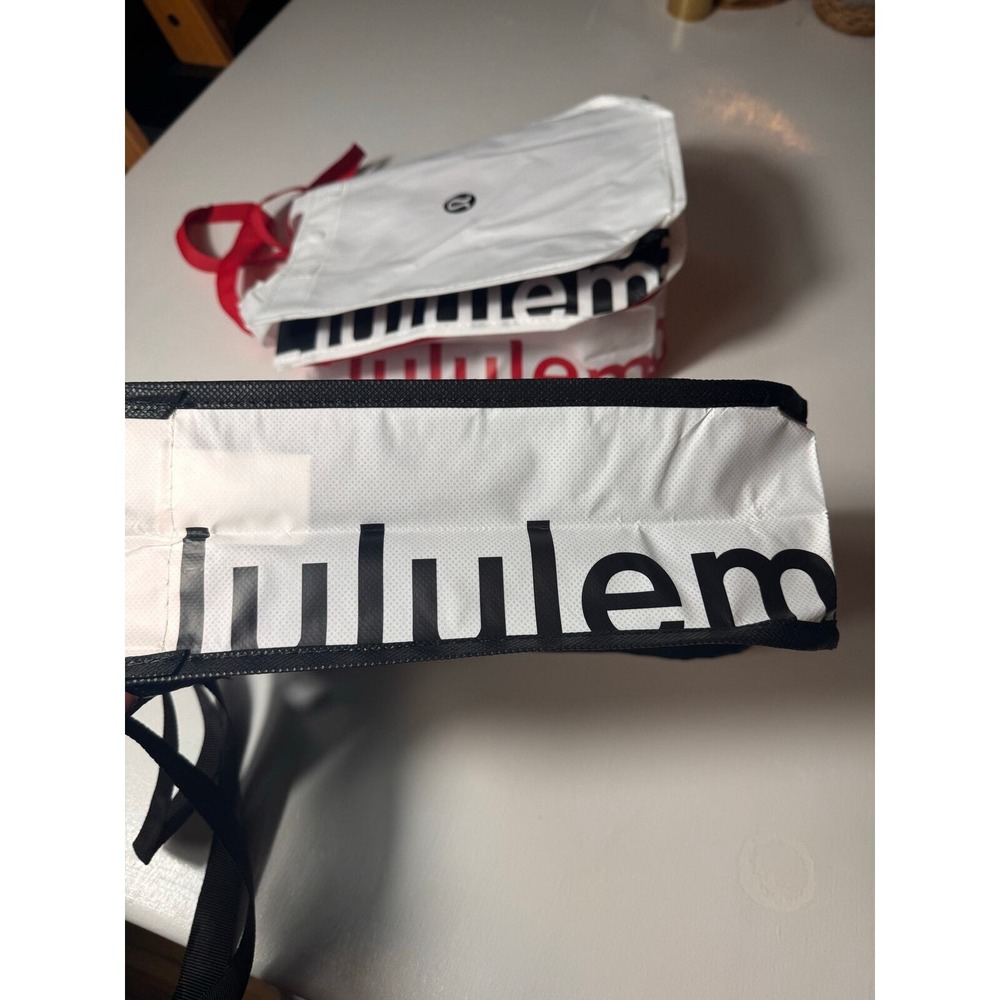 NWOT Lululemon White & Black ‎ Reusable Tote Bag with button clap to close - Picture 6 of 7